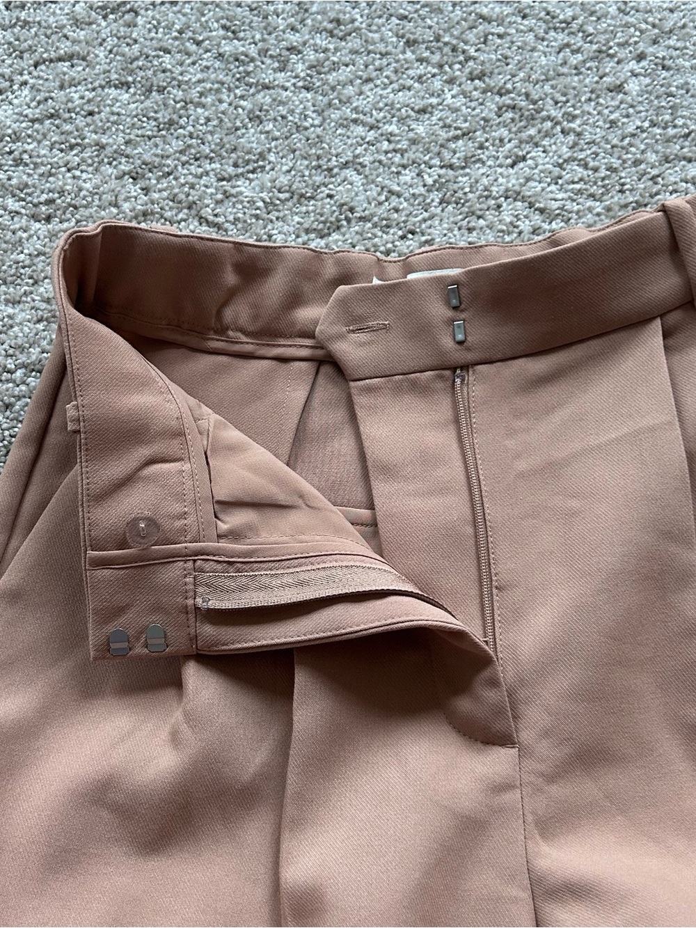 Abercrombie & Fitch Sloane Wide Leg Pants Womens 27 4L Long Tan Pleated Trouser - Picture 8 of 12